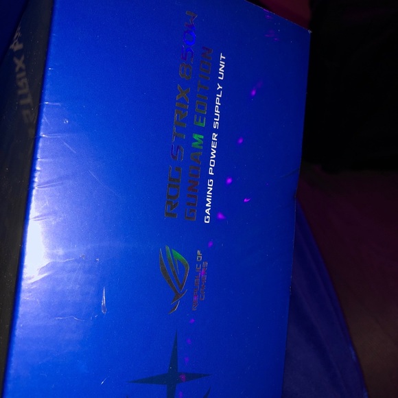 BNIB ROG Strix 850W PSU Gundam Edition Limited - Picture 2 of 5